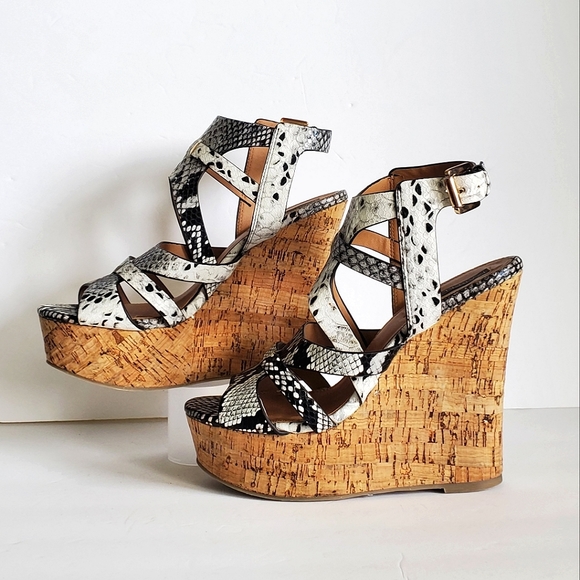 Izabella Rue Shoes - Izabella Rue Odette Snake Print Strappy Platform Wedge Size 9
